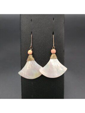 Fan Shaped Mother of Pearl Dangle Earrings A7821